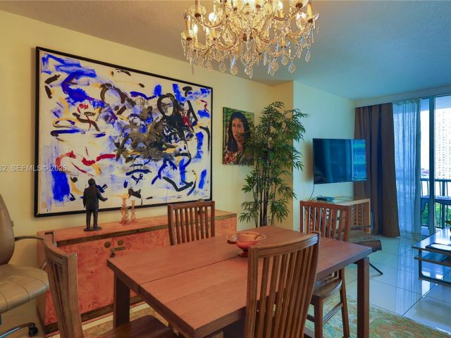 Apartment for rent  Unit #1711 - photo 7442114