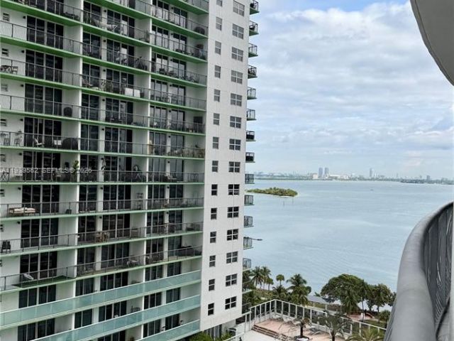 Apartment for rent  Unit #1711 - photo 7442117