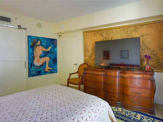 Apartment for rent  Unit #1711 - photo 7442128