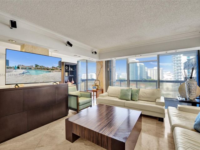 Apartment for sale  Unit #12F - photo 7120438