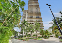 Apartment #12F at Turnberry Isle