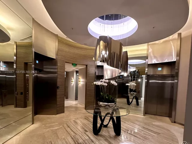 2-bedroom condo for rent in Bal Harbour - 10275 Collins Ave 1520 - MondialRealty