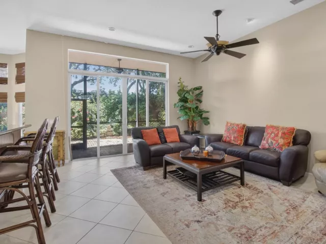 4-bedroom home for sale in Delray Beach - 6959 Imperial Beach Circle - MondialRealty