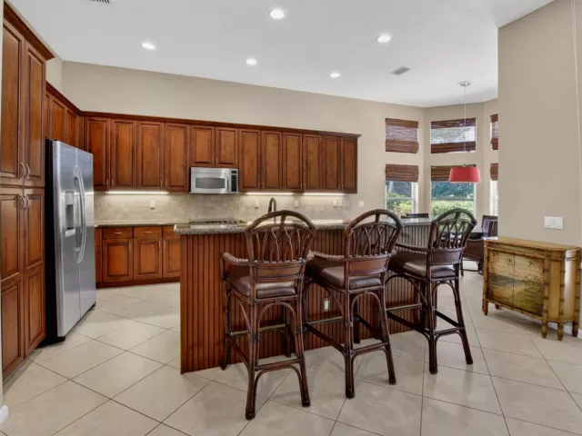 4-bedroom home for sale in Delray Beach - 6959 Imperial Beach Circle - MondialRealty