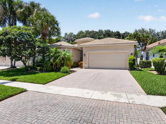 4-bedroom home for sale in Delray Beach - 6959 Imperial Beach Circle - MondialRealty