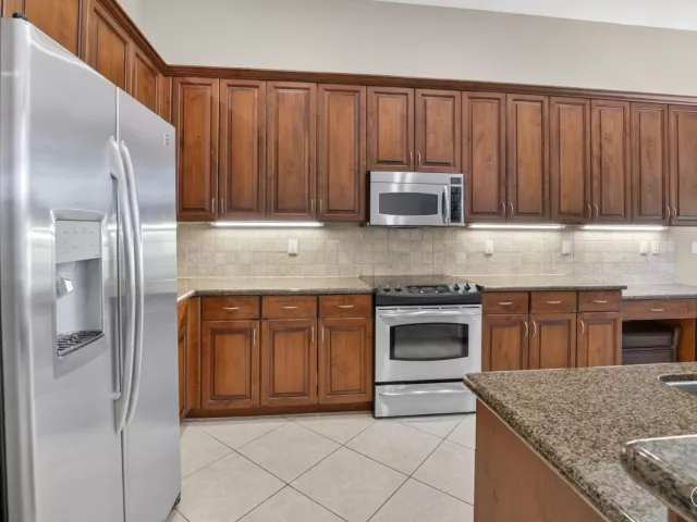 4-bedroom home for sale in Delray Beach - 6959 Imperial Beach Circle - MondialRealty