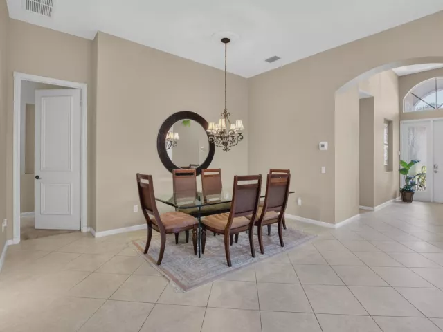 4-bedroom home for sale in Delray Beach - 6959 Imperial Beach Circle - MondialRealty