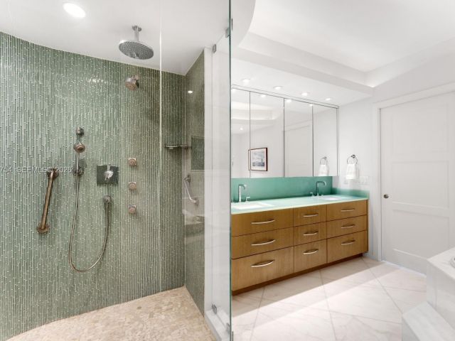 Apartment for sale  Unit #603 - photo 7191931