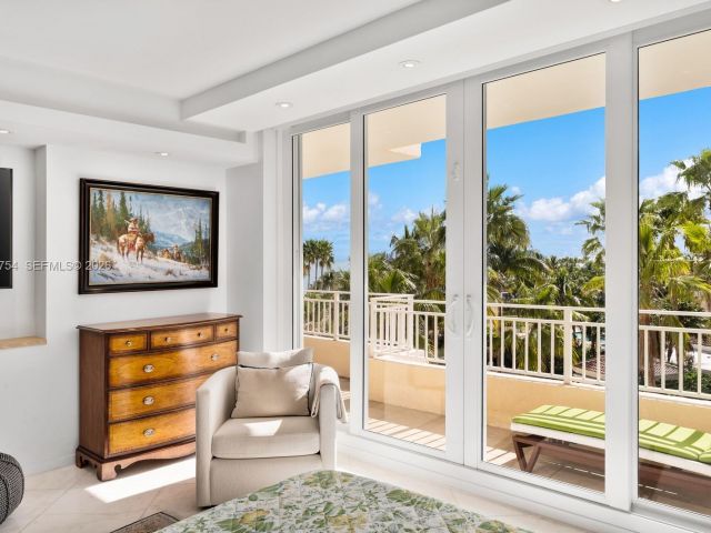 Apartment for sale  Unit #603 - photo 7191934