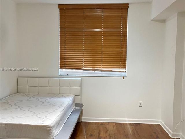 Apartment for rent  Unit #723 - photo 7438601