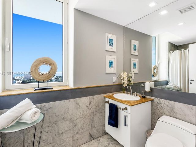 Apartment for sale  Unit #2311 - photo 7127889