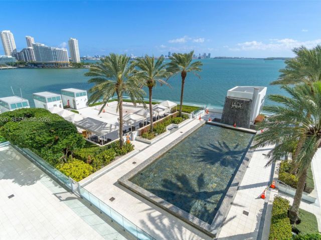 Apartment for sale  Unit #1007 - photo 7121740