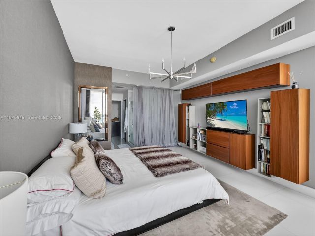 Apartment for sale  Unit #1603 - photo 7494758