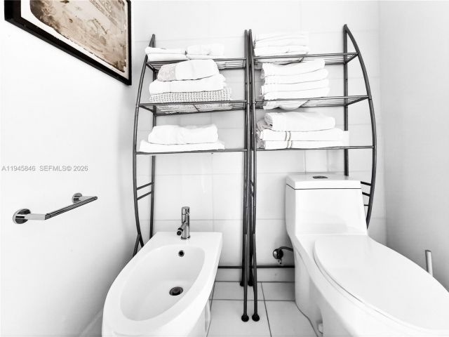 Apartment for sale  Unit #1603 - photo 7494761