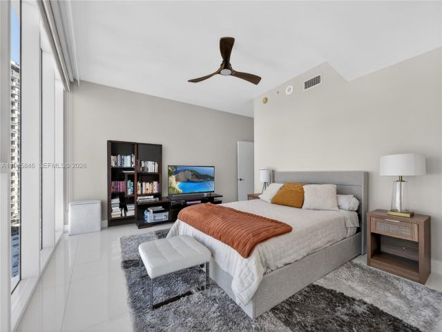 Apartment for sale  Unit #1603 - photo 7494763