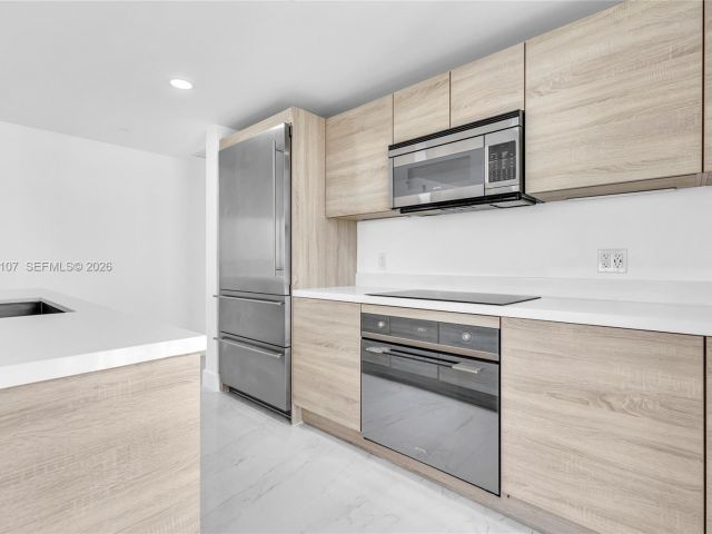 Apartment for rent  Unit #2301 - photo 7131036