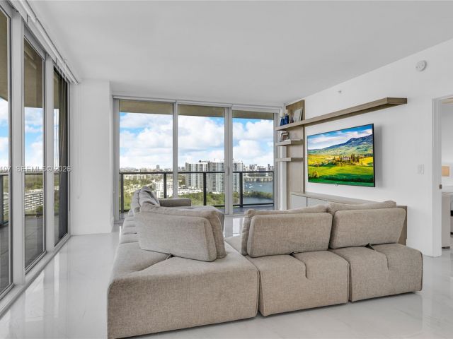 Apartment for rent  Unit #2301 - photo 7131040