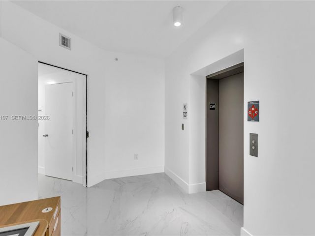 Apartment for rent  Unit #2301 - photo 7131045