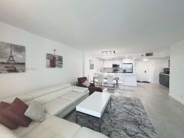 Apartment for sale  Unit #1710 - photo 7128248