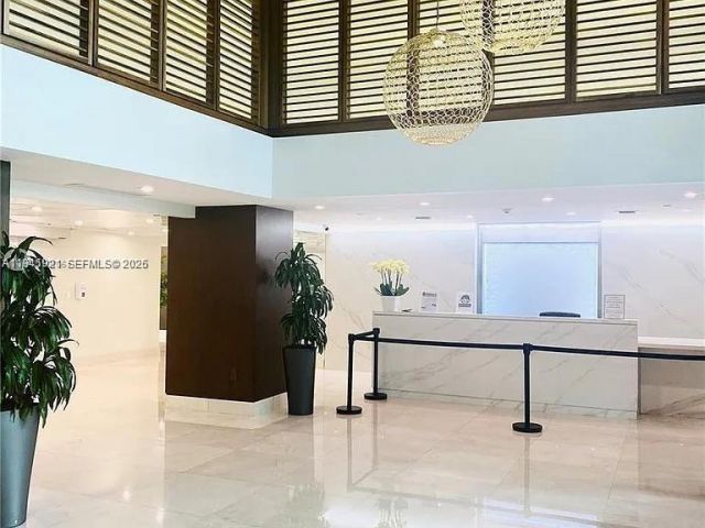 1-bedroom condo for sale in Miami - 540 Brickell Key Dr 603 - MondialRealty