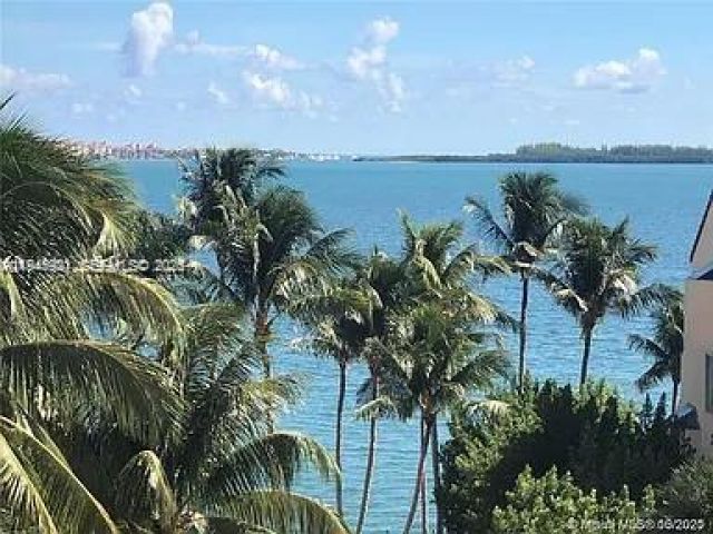 1-bedroom condo for sale in Miami - 540 Brickell Key Dr 603 - MondialRealty