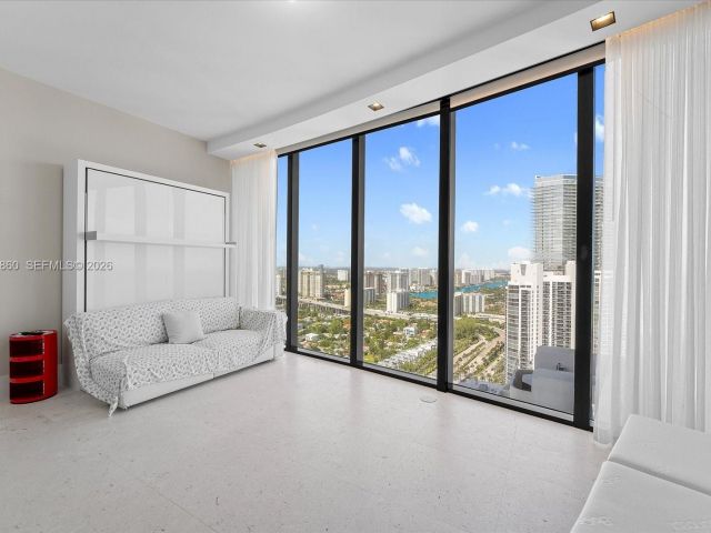 Apartment for rent  Unit #3405 - photo 7169707