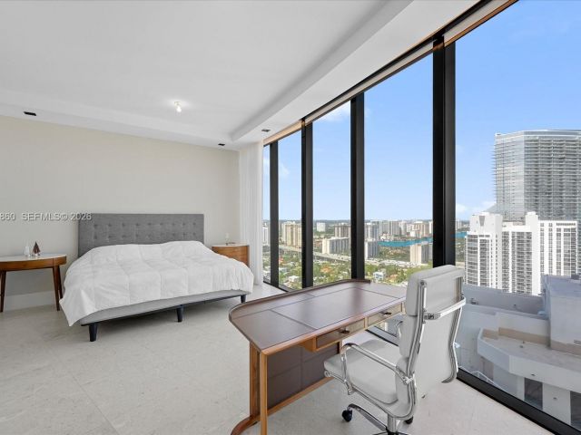 Apartment for rent  Unit #3405 - photo 7169710