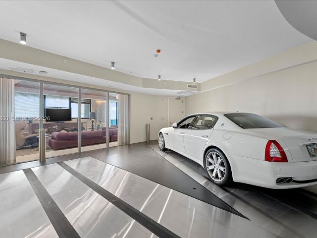 Apartment for rent  Unit #3405 - photo 7169713