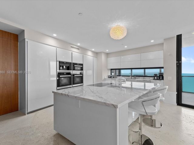 Apartment for rent  Unit #3405 - photo 7169716