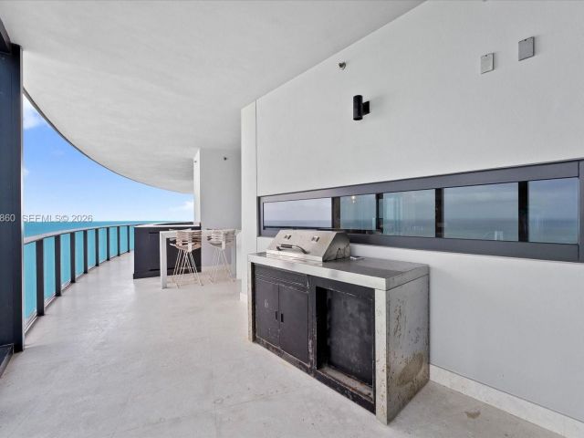 Apartment for rent  Unit #3405 - photo 7169721