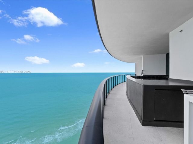 Apartment for rent  Unit #3405 - photo 7169722