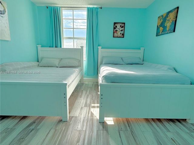 2-bedroom condo for sale in Fort Lauderdale - 520 SE 5th Ave 2512 - MondialRealty