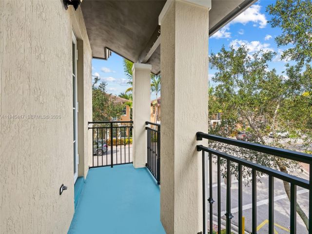 3-bedroom home for rent in Pembroke Pines - 14762 SW 12th St - MondialRealty