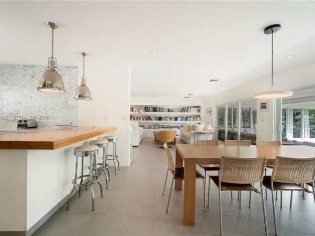 Home for rent at 861 Harbor Dr - photo 7128698