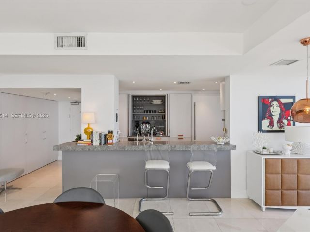 Apartment for sale  Unit #1110 - photo 7131181