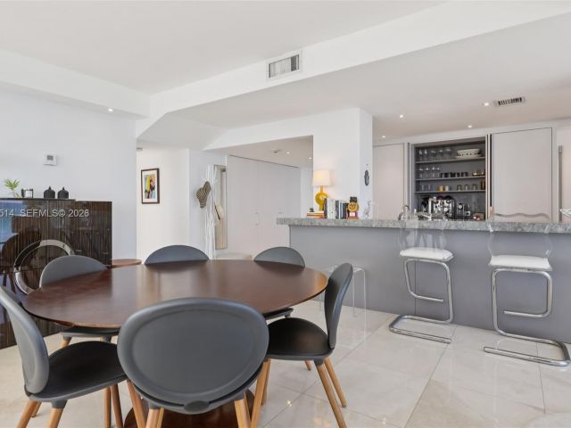 Apartment for sale  Unit #1110 - photo 7131183