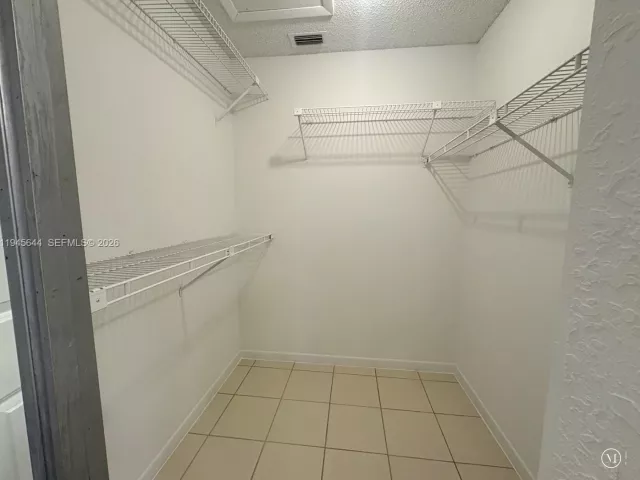 3-bedroom home for rent in Boca Raton - 21374 Summertrace Cir - MondialRealty