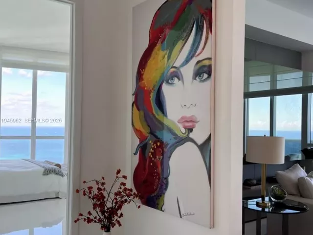 3-bedroom condo for rent in Sunny Isles Beach - 15811 Collins Ave 4101 - MondialRealty