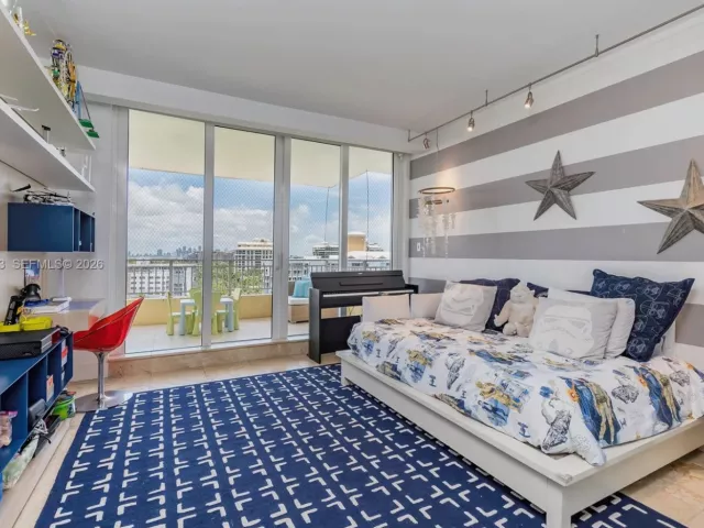 Apartment for rent  Unit #1005 - photo 7132239