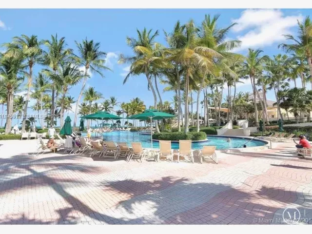 Apartment for rent  Unit #1005 - photo 7132230