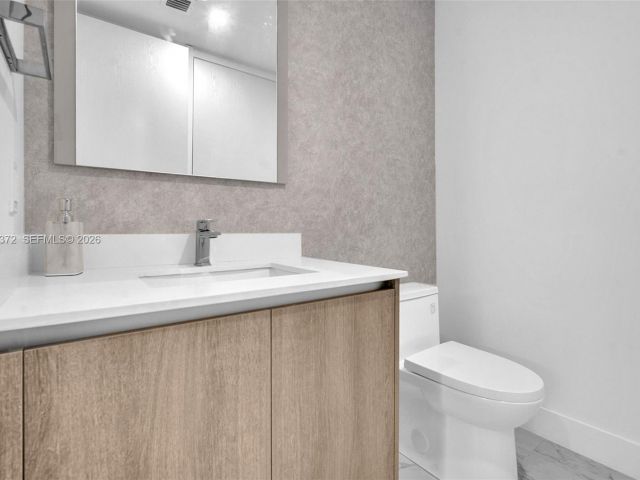 Apartment for rent  Unit #504 - photo 7131243