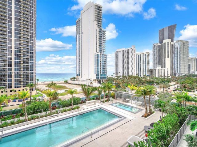 Apartment for rent  Unit #504 - photo 7131249