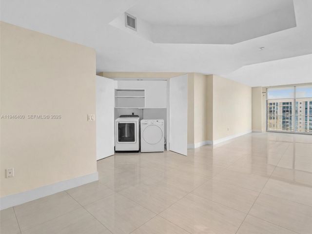Apartment for sale  Unit #2301 - photo 7130884