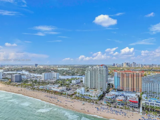 3-bedroom condo for sale in Fort Lauderdale - 101 S Fort Lauderdale Beach Blvd 2601 - MondialRealty