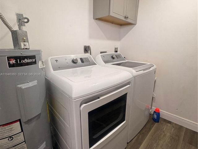 Home for rent at 8221 NW South River Dr 1 - photo 7443076