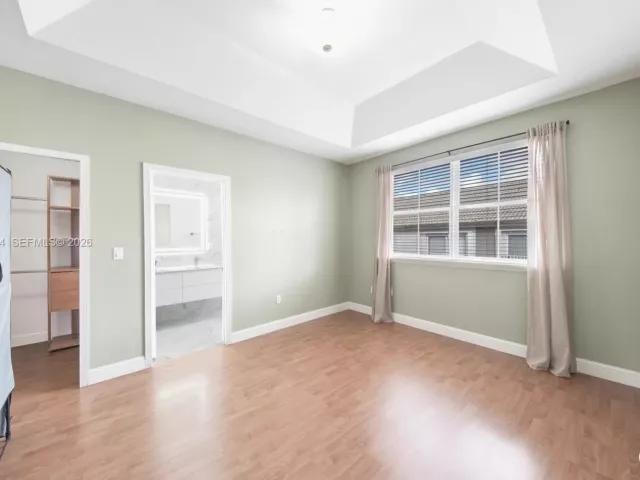 3-bedroom home for rent in Doral - 5560 NW 107th Ave 1012 - MondialRealty