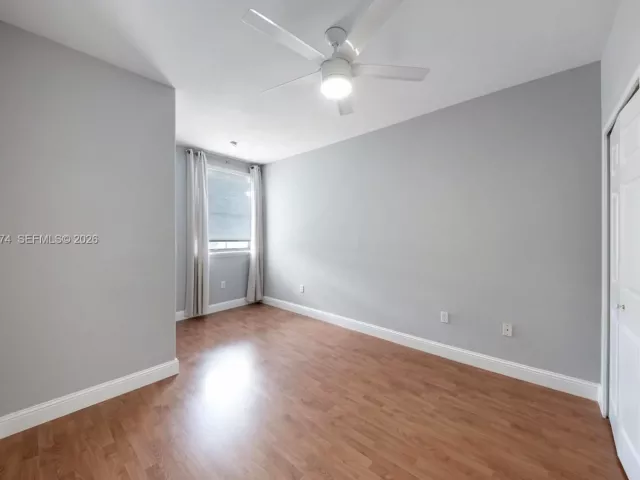 3-bedroom home for rent in Doral - 5560 NW 107th Ave 1012 - MondialRealty