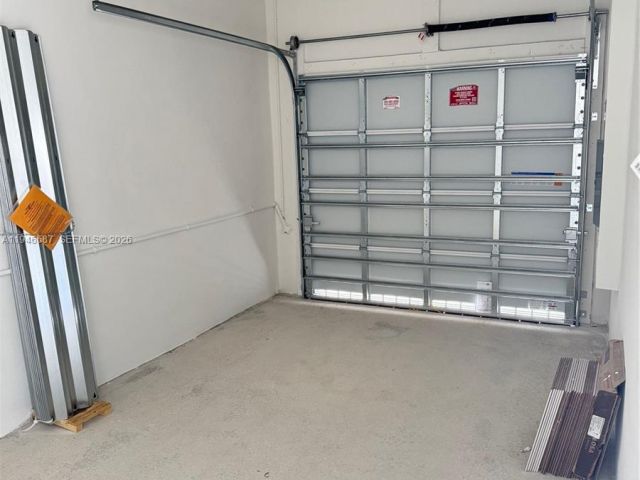 3-bedroom home for rent in Miami - 17953 SW 359 17953 - MondialRealty