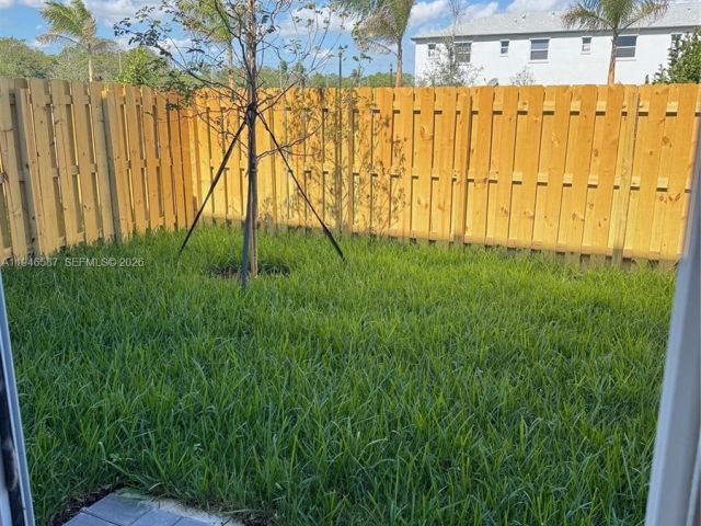3-bedroom home for rent in Miami - 17953 SW 359 17953 - MondialRealty