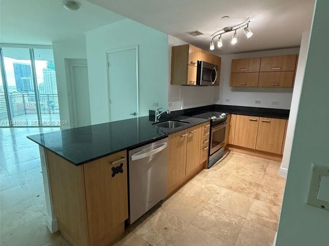 2-bedroom condo for rent in Miami - 350 S Miami Ave 2603 - MondialRealty